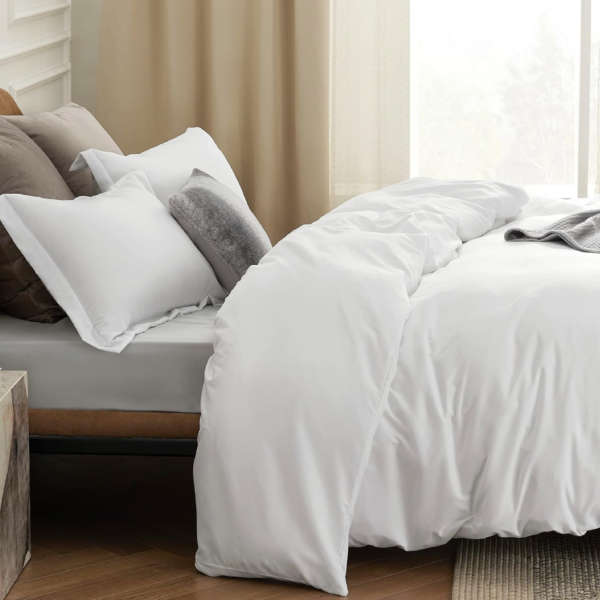 Soft Double Brushed Duvet Cover for Kids with Zipper Closure, 3 Pieces, Includes 1 Duvet Cover (90"X90") & 2 Pillow Shams - Image 5
